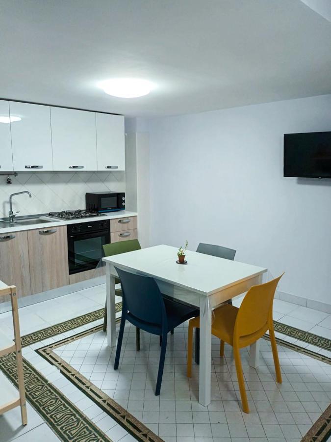 Liz House Toledo Apartment Naples Exterior photo
